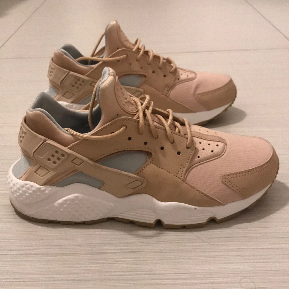Nike Air Huarache sneakers